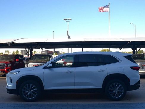 New 2025 Buick Enclave Preferred w/ Super Cruise Package image 7