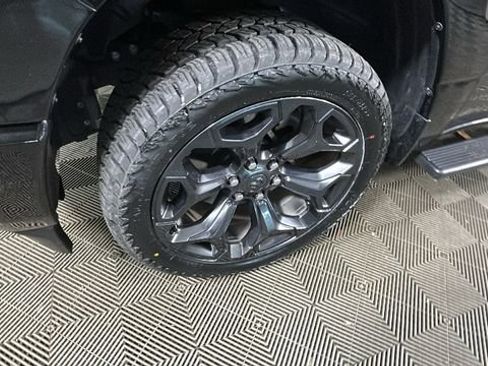 Used 2022 RAM 1500 Big Horn AWD/4WD image 10