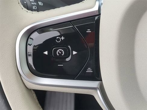 New 2026 Volvo XC90 B6 Ultra w/ Protection Package Premier image 24