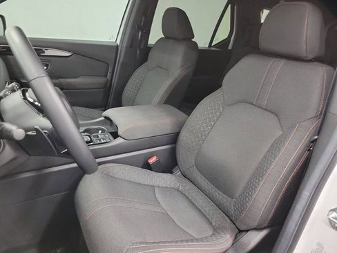 Used 2025 Honda Pilot Sport image 22