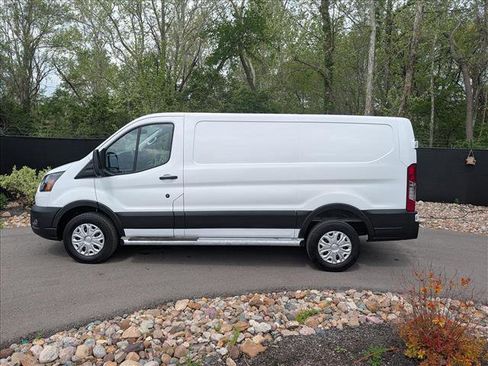 Used 2024 Ford Transit 250 Low Roof w/ Exterior Upgrade Package RWD image 2
