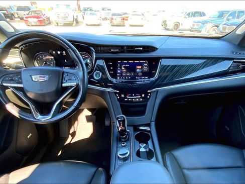 Used 2023 Cadillac XT6 Premium Luxury w/ Technology Package image 14