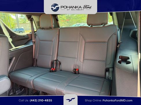 Used 2025 GMC Yukon AT4 w/ AT4 Premium Package AWD/4WD image 24