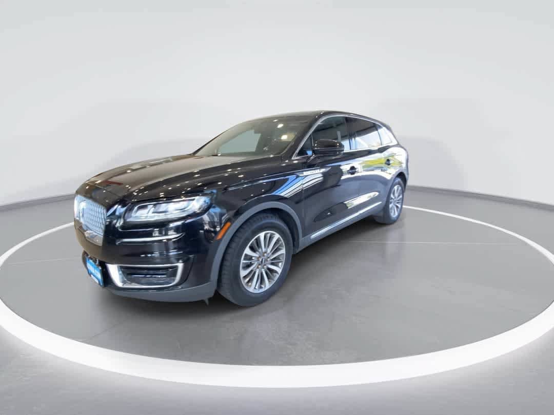 Used 2019 Lincoln Nautilus Select AWD/4WD image 4