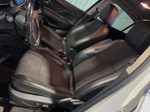 Used 2019 Buick Encore Preferred FWD image 6