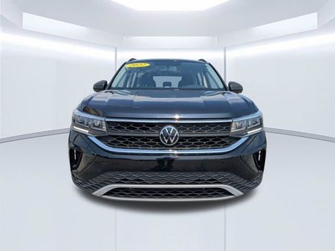 Used 2022 Volkswagen Taos S FWD image 11