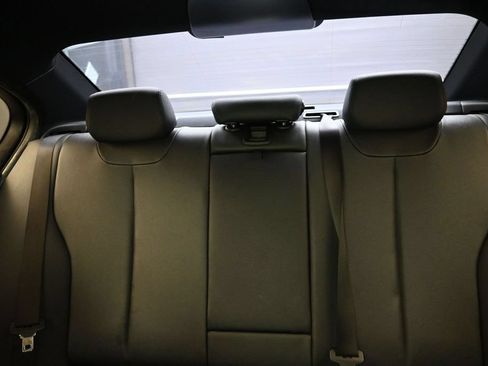 Used 2018 BMW 330i Sedan RWD image 16
