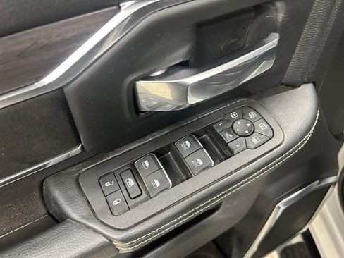 Used 2025 RAM 3500 Laramie w/ Max Tow Package AWD/4WD image 13