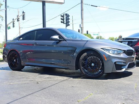 Used 2018 BMW M4 Coupe RWD image 2