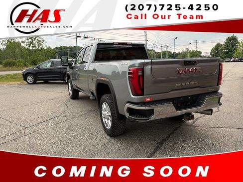 Used 2024 GMC Sierra 3500 SLT AWD/4WD image 3