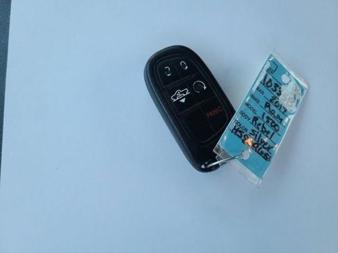 Used 2017 RAM 1500 Rebel w/ Luxury Group image 28