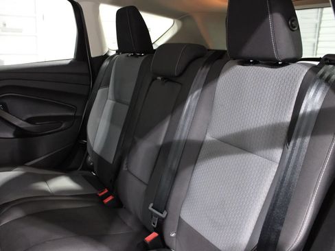 Used 2017 Ford Escape SE FWD image 34