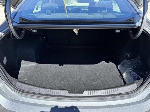 Used 2023 Chevrolet Malibu LT FWD image 11