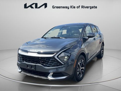 Used 2024 Kia Sportage EX FWD image 3