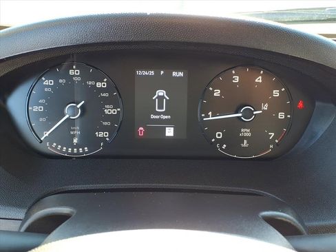 Used 2025 RAM ProMaster 2500 w/ Safety Group image 6