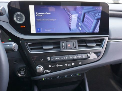 Certified 2023 Lexus ES 350 Ultra Luxury image 16