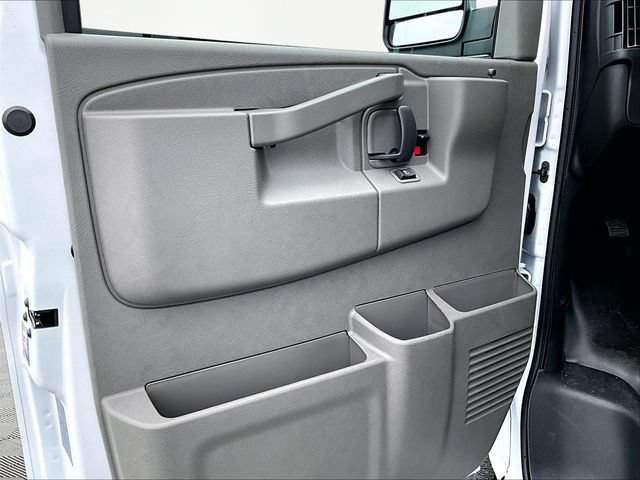 New 2026 Chevrolet Express 2500 w/ Driver Convenience Package RWD image 21