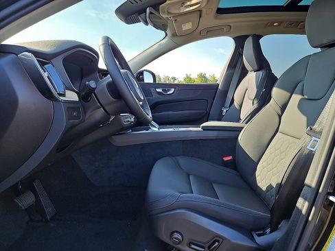 New 2026 Volvo XC60 B5 Plus w/ Protection Package Premier image 11