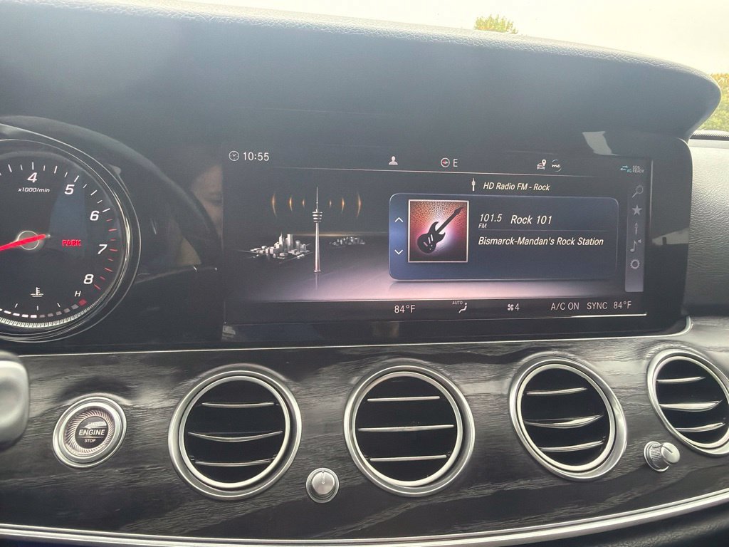 Used 2019 Mercedes-Benz E 300 4MATIC image 15