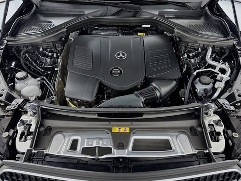 New 2026 Mercedes-Benz GLC 300 image 10