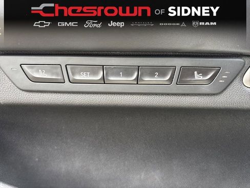 Used 2021 BMW 750i xDrive w/ Executive Package image 17