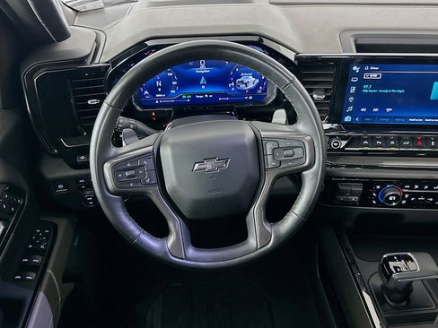 Used 2024 Chevrolet Silverado 1500 ZR2 w/ Technology Package image 18