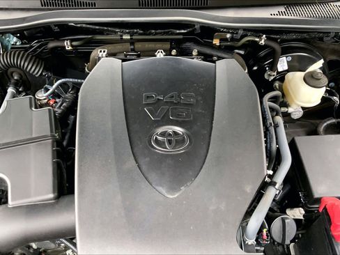 Used 2023 Toyota Tacoma TRD Sport w/ Advanced Technology Package image 30