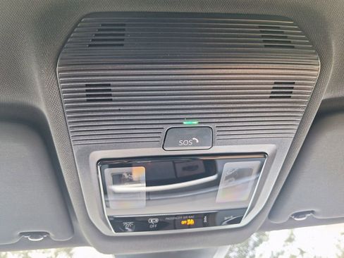 New 2026 Volkswagen Atlas Cross Sport SE image 19