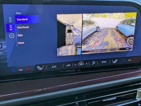 New 2026 Chevrolet Traverse Z71 w/ Driver Confidence Package AWD/4WD image 18
