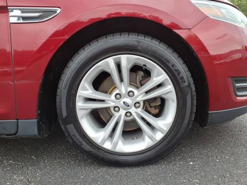 Used 2018 Ford Taurus SEL FWD image 9