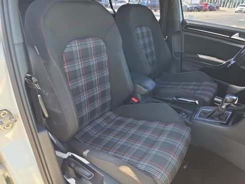 Used 2017 Volkswagen GTI S FWD image 18