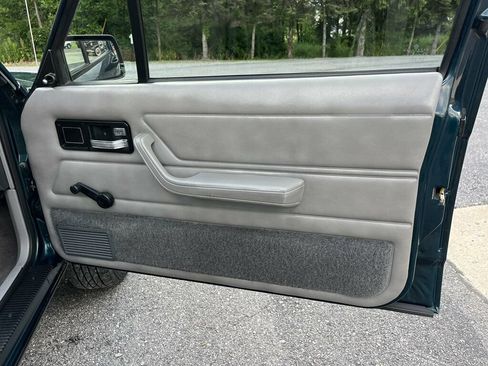 Used 1995 Jeep Cherokee Sport AWD/4WD image 41