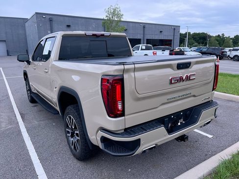 Used 2022 GMC Sierra 1500 AT4 w/ AT4 Premium Package AWD/4WD image 5