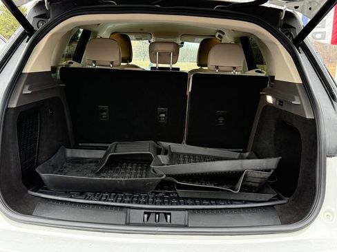 Used 2023 Lincoln Corsair AWD w/ Equipment Group 101A image 27