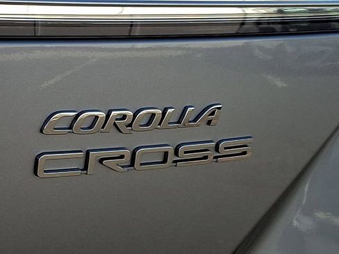 Certified 2024 Toyota Corolla Cross L image 30
