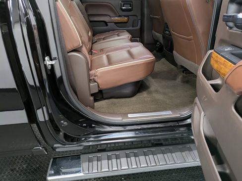 Used 2016 Chevrolet Silverado 2500 High Country w/ Duramax Plus Package image 26