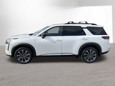 New 2026 Nissan Pathfinder Platinum w/ Cargo Package image 5