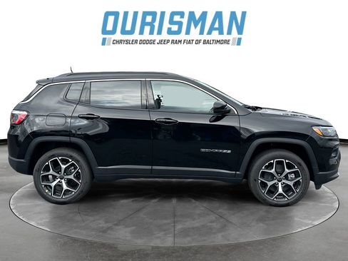 Used 2026 Jeep Compass Limited w/ Sun, Sound & Navigation Group image 7