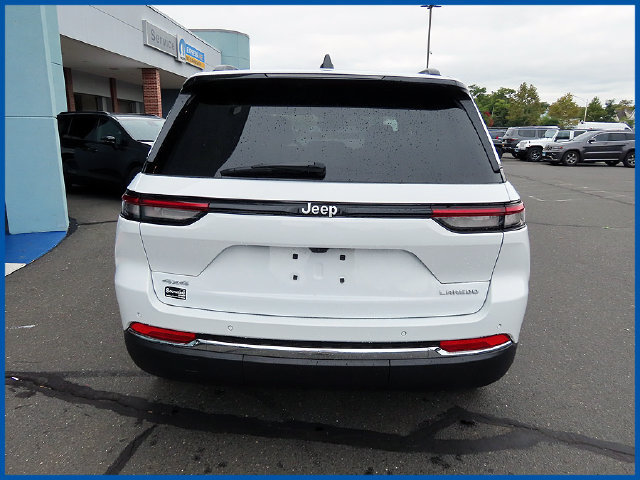 Used 2025 Jeep Grand Cherokee Laredo X w/ Trailer Tow Package AWD/4WD image 6
