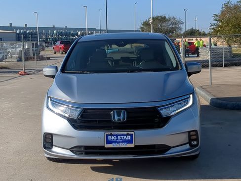 Certified 2024 Honda Odyssey EX-L image 9