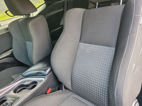 Used 2020 Dodge Challenger GT RWD image 5