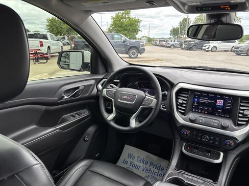 Used 2023 GMC Acadia SLT FWD image 46