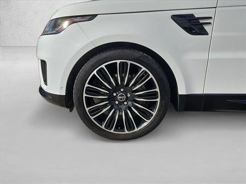 Used 2019 Land Rover Range Rover Sport HSE image 25