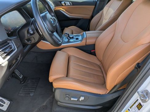 Certified 2022 BMW X5 xDrive40i w/ M Sport Package image 17