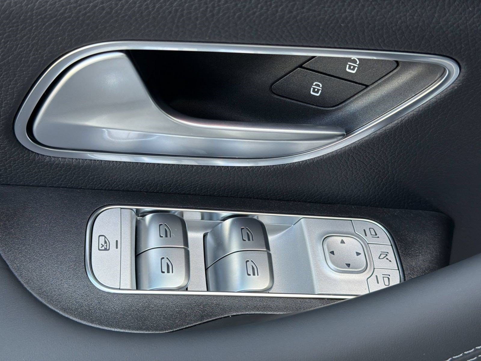 New 2026 Mercedes-Benz GLS 450 4MATIC image 30
