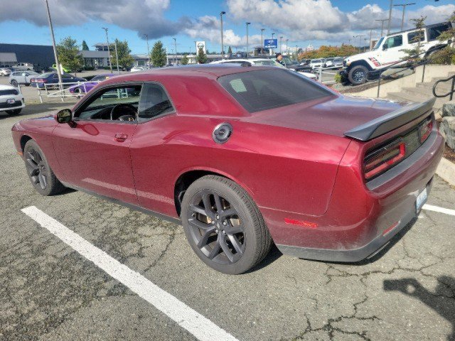 Used 2022 Dodge Challenger SXT w/ Blacktop Package RWD image 3