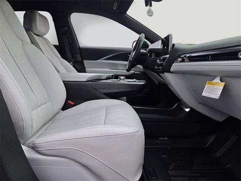 New 2026 Cadillac Lyriq Luxury image 14