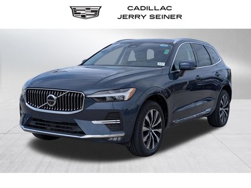 Used 2023 Volvo XC60 B5 Plus AWD/4WD image 1