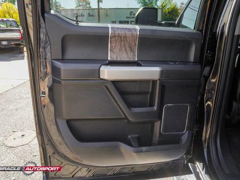 Used 2017 Ford F350 Lariat w/ Lariat Ultimate Package image 22