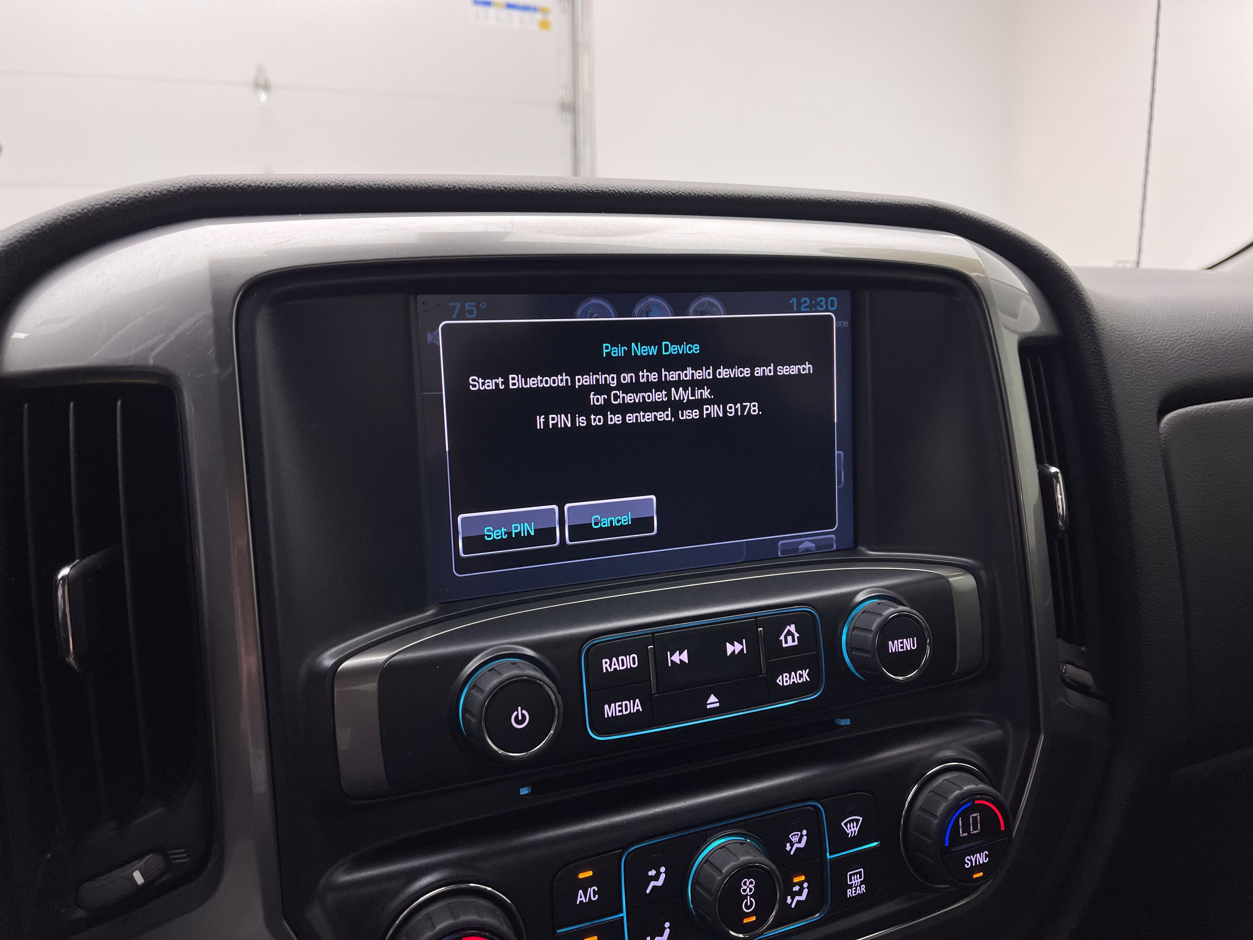 Used 2016 Chevrolet Silverado 1500 LT w/ All Star Edition AWD/4WD image 24